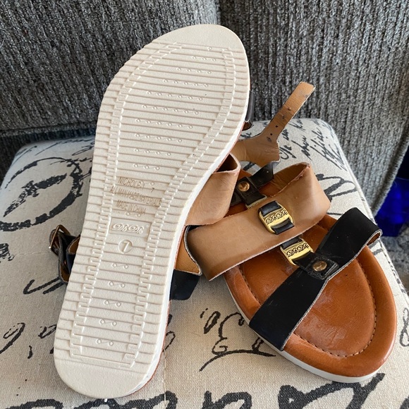 Women’s sandals - Picture 3 of 3